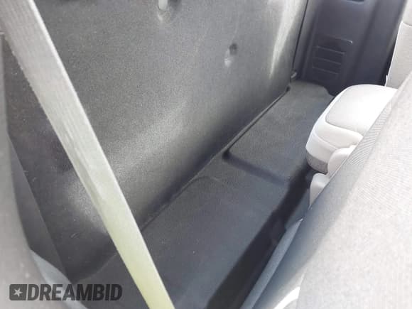 ✅ 2014 Ford F-150 XL • VIN: 1FTMF1CM9EKG29904 • Lot: 43773045. Wystawiony na IAAI z przebiegiem 112 123 mil. Bezpłatny archiwum sprzedaży aukcyjnych z USA i szczegółowy raport historii pojazdu na DreamBid. Zdjęcie 8.