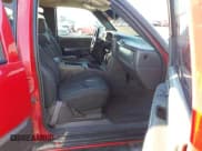 ✅ 2004 Chevrolet Avalanche LS • VIN: 3GNGK22G64G124782 • Lot: 43914946. Listed on IAAI with 346,861 mi. Free auction sales archive from the USA and detailed vehicle history report at DreamBid. Image 5.