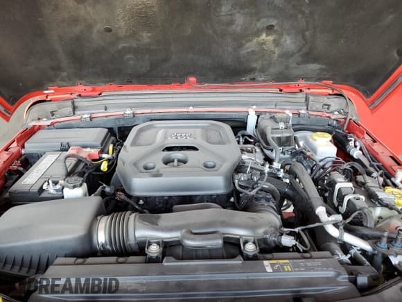 ✅ 2020 Jeep Wrangler Unlimited Sahara Altitude • VIN: 1C4HJXEN8LW268874 • Lot: 58557845. Wystawiony na Copart z przebiegiem 77 708 mil. Bezpłatny archiwum sprzedaży aukcyjnych z USA i szczegółowy raport historii pojazdu na DreamBid. Zdjęcie 11.