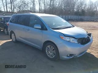 ✅ 2017 Toyota Sienna XLE Auto Access Seat • VIN: 5TDYZ3DCXHS767278 • Lot: 41639093. Listed on IAAI with 87,775 mi. Free auction sales archive from the USA and detailed vehicle history report at DreamBid. Image 1.