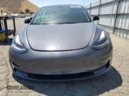 ✅ 2022 Tesla Model 3 Long Range • VIN: 5YJ3E1EB1NF361325 • Lot: 69379205. Wystawiony na Copart z przebiegiem 34 696 mil. Bezpłatny archiwum sprzedaży aukcyjnych z USA i szczegółowy raport historii pojazdu na DreamBid. Zdjęcie 5.
