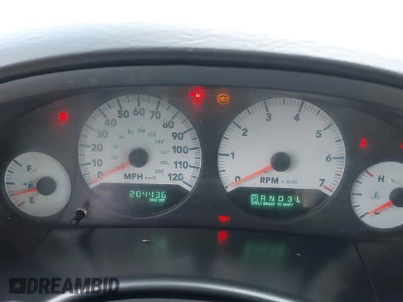 ✅ 2006 Dodge Grand Caravan SXT • VIN: 2D4GP44L26R761846 • Lot: 43739465. Listed on IAAI with 204,436 mi. Free auction sales archive from the USA and detailed vehicle history report at DreamBid. Image 7.