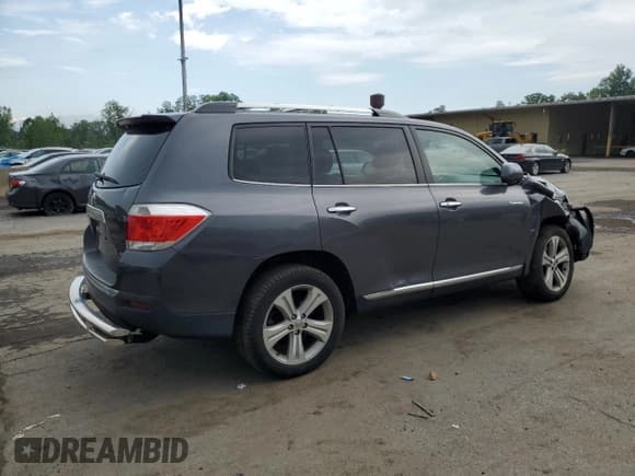 ✅ 2013 Toyota Highlander Limited • VIN: 5TDDK3EH3DS248533 • Lot: 61144445. Listed on Copart with 90,230 mi. Free auction sales archive from the USA and detailed vehicle history report at DreamBid. Image 3.