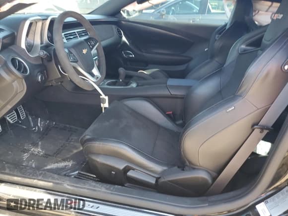 ✅ 2015 Chevrolet Camaro Z/28 • VIN: 2G1FZ1EE7F9700809 • Лот: 46531895. Опубликован ранее на Copart с пробегом 12 987 миль. Бесплатный доступ к архиву аукционных продаж из США и подробный отчёт об истории автомобиля на DreamBid. Изображение 7.