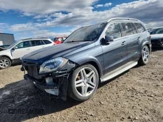 ✅ 2013 Mercedes-Benz GL 550 • VIN: 4JGDF7DE4DA084303 • Lot: 90101825. Wystawiony na Copart z przebiegiem 106 137 mil. Bezpłatny archiwum sprzedaży aukcyjnych z USA i szczegółowy raport historii pojazdu na DreamBid. Zdjęcie 1.