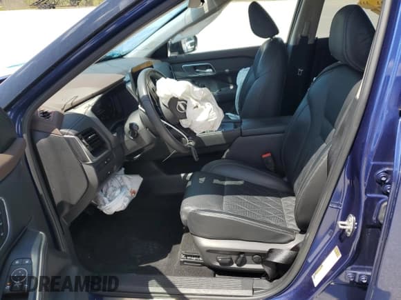 ✅ 2022 Nissan Rogue Platinum • VIN: JN8BT3DC2NW119716 • Lot: 52429455. Wystawiony na Copart z przebiegiem 35 040 mil. Bezpłatny archiwum sprzedaży aukcyjnych z USA i szczegółowy raport historii pojazdu na DreamBid. Zdjęcie 7.