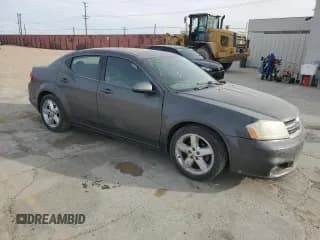 ✅ 2012 Dodge Avenger SXT • VIN: 1C3CDZCB5CN228039 • Лот: 84329684. Опубликован ранее на Copart с пробегом 217 791 миль. Бесплатный доступ к архиву аукционных продаж из США и подробный отчёт об истории автомобиля на DreamBid. Изображение 4.