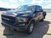 ✅ 2024 Ram 1500 Tradesman • VIN: 1C6SRFGT2RN155870 • Lot: 42581007. Wystawiony na IAAI z przebiegiem 43 421 mil. Bezpłatny archiwum sprzedaży aukcyjnych z USA i szczegółowy raport historii pojazdu na DreamBid. Zdjęcie 2.