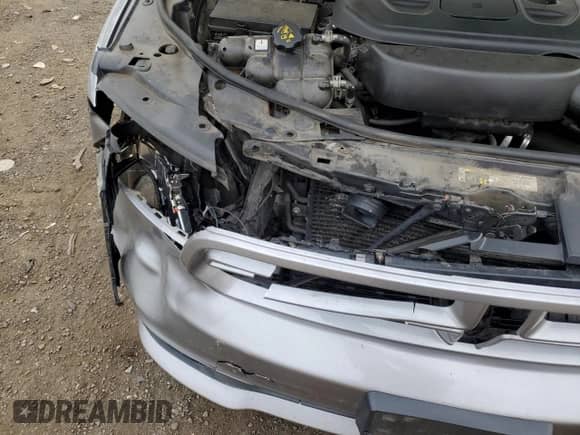 2018 Dodge Durango GT z VIN 1C4RDJDG3JC143324, wystawiony jako Copart lot #90270045 z przebiegiem 202 355 mil mil oraz Szkoda całkowita • Salvage title. Historia ofert i sprzedaży dostępna na DreamBid. Obrazek 13.