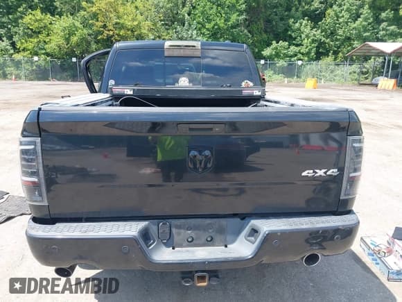 ✅ 2010 Dodge 1500 Sport • VIN: 1D7RV1CT7AS254580 • Lot: 42721490. Wystawiony na IAAI z przebiegiem 193 948 mil. Bezpłatny archiwum sprzedaży aukcyjnych z USA i szczegółowy raport historii pojazdu na DreamBid. Zdjęcie 16.