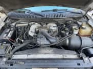 ✅ 2004 Lincoln Navigator Luxury • VIN: 5LMFU28R14LJ28905 • Lot: 68032385. Wystawiony na Copart z przebiegiem 147 454 mil. Bezpłatny archiwum sprzedaży aukcyjnych z USA i szczegółowy raport historii pojazdu na DreamBid. Zdjęcie 7.