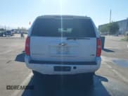 ✅ 2011 Chevrolet Suburban LT • VIN: 1GNSKJE30BR208994 • Lot: 43551916. Wystawiony na IAAI z przebiegiem 239 030 mil. Bezpłatny archiwum sprzedaży aukcyjnych z USA i szczegółowy raport historii pojazdu na DreamBid. Zdjęcie 16.