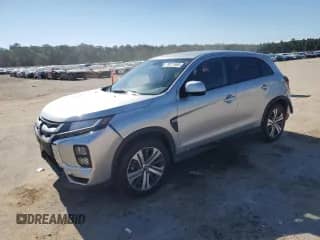 2024 Mitsubishi Outlander S z VIN JA4ARUAU4RU024126, wystawiony jako Copart lot #70811865 z przebiegiem 12 435 mil mil oraz Szkoda całkowita • Salvage title. Historia ofert i sprzedaży dostępna na DreamBid. Obrazek 1.