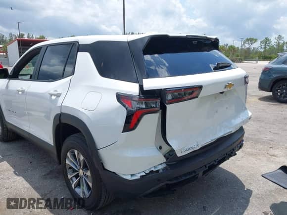 2025 Chevrolet Equinox FWD LT с VIN 3GNAXHEG2SL115457, выставлен на аукционе IAAI как лот 42191830 с пробегом 807 миль миль и . История ставок и продаж доступна на DreamBid. Изображение 18.