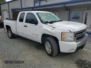 ✅ 2008 Chevrolet Silverado 1500 2LT • VIN: 2GCEC19J681197917 • Lot: 74453864. Listed on Copart with 104,081 mi. Free auction sales archive from the USA and detailed vehicle history report at DreamBid. Image 4.