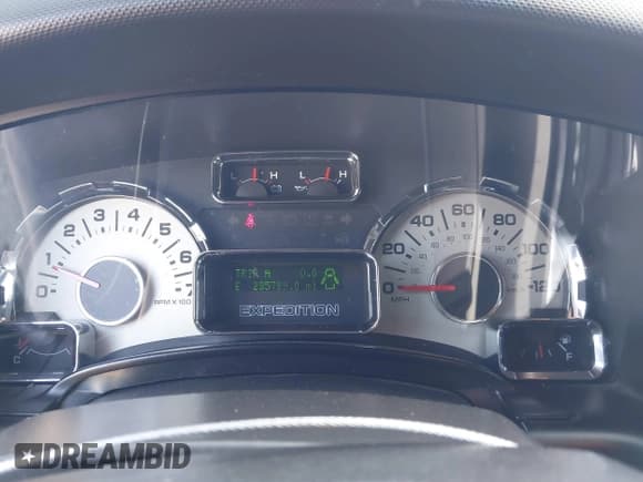 ✅ 2014 Ford Expedition Limited • VIN: 1FMJU1K54EEF07061 • Lot: 43894714. Listed on IAAI with 235,789 mi. Free auction sales archive from the USA and detailed vehicle history report at DreamBid. Image 15.