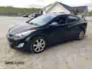 2013 Hyundai Elantra Limited z VIN KMHDH4AE1DU792665, wystawiony jako Copart lot #71178005 z przebiegiem 175 847 mil mil oraz Szkoda całkowita • Salvage title. Historia ofert i sprzedaży dostępna na DreamBid. Obrazek 1.