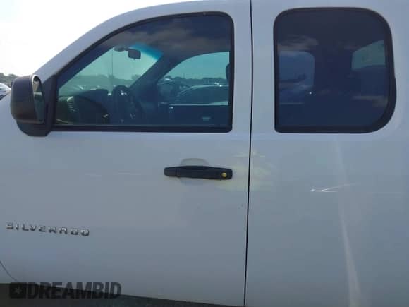 2012 Chevrolet Silverado 1500 Work Truck z VIN 1GCRCPEA9CZ295723, wystawiony jako IAAI lot #42378857 z przebiegiem 203 137 mil mil oraz . Historia ofert i sprzedaży dostępna na DreamBid. Obrazek 14.