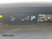 ✅ 2010 Toyota Prius IV • VIN: JTDKN3DU5A0218137 • Lot: 92128225. Wystawiony na Copart z przebiegiem 52 020 mil. Bezpłatny archiwum sprzedaży aukcyjnych z USA i szczegółowy raport historii pojazdu na DreamBid. Zdjęcie 9.