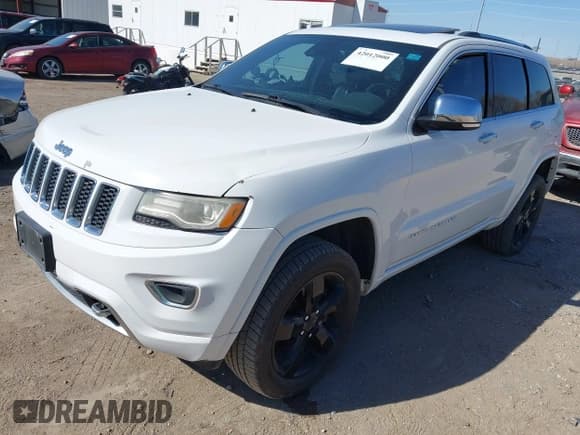✅ 2015 Jeep Grand Cherokee Overland • VIN: 1C4RJFCM2FC737133 • Лот: 42012000. Опубликован ранее на IAAI с пробегом 132 928 миль. Бесплатный доступ к архиву аукционных продаж из США и подробный отчёт об истории автомобиля на DreamBid. Изображение 2.