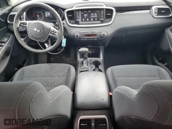 ✅ 2019 Kia Sorento LX • VIN: 5XYPG4A57KG485603 • Лот: 90708255. Опубликован ранее на Copart с пробегом 87 494 миль. Бесплатный доступ к архиву аукционных продаж из США и подробный отчёт об истории автомобиля на DreamBid. Изображение 8.