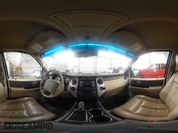 ✅ 2013 Ford Expedition Max XLT • VIN: 1FMJK1J50DEF51970 • Лот: 42086959. Опубликован ранее на IAAI с пробегом 189 457 миль. Бесплатный доступ к архиву аукционных продаж из США и подробный отчёт об истории автомобиля на DreamBid. Изображение 19.