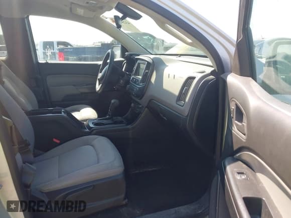 ✅ 2017 Chevrolet Colorado 4WD WT • VIN: 1GCHTBEN0H1246840 • Lot: 43284060. Wystawiony na IAAI z przebiegiem 99 919 mil. Bezpłatny archiwum sprzedaży aukcyjnych z USA i szczegółowy raport historii pojazdu na DreamBid. Zdjęcie 5.