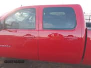 ✅ 2007 Chevrolet Silverado 1500 1LT • VIN: 3GCEC13J57G535161 • Lot: 41282921. Wystawiony na IAAI z przebiegiem Nie podano. Bezpłatny archiwum sprzedaży aukcyjnych z USA i szczegółowy raport historii pojazdu na DreamBid. Zdjęcie 14.