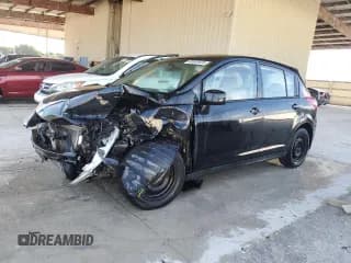 ✅ 2008 Nissan Versa SL • VIN: 3N1BC13E88L388092 • Лот: 80655925. Опубликован ранее на Copart с пробегом 192 185 миль. Бесплатный доступ к архиву аукционных продаж из США и подробный отчёт об истории автомобиля на DreamBid. Изображение 1.