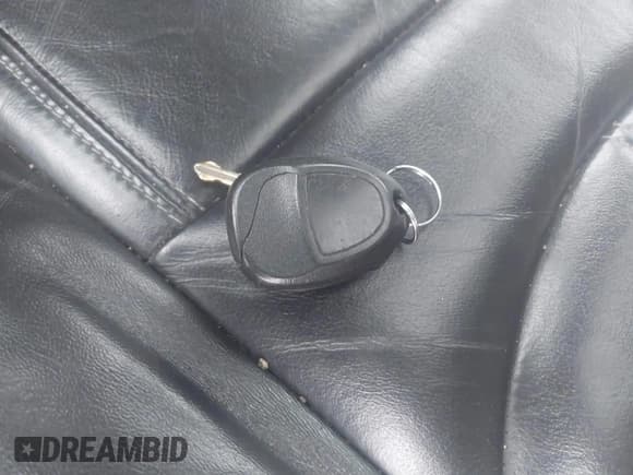 ✅ 2015 Chevrolet Traverse LT • VIN: 1GNKVHKD7FJ389402 • Lot: 43459239. Wystawiony na IAAI z przebiegiem 181 497 mil. Bezpłatny archiwum sprzedaży aukcyjnych z USA i szczegółowy raport historii pojazdu na DreamBid. Zdjęcie 11.