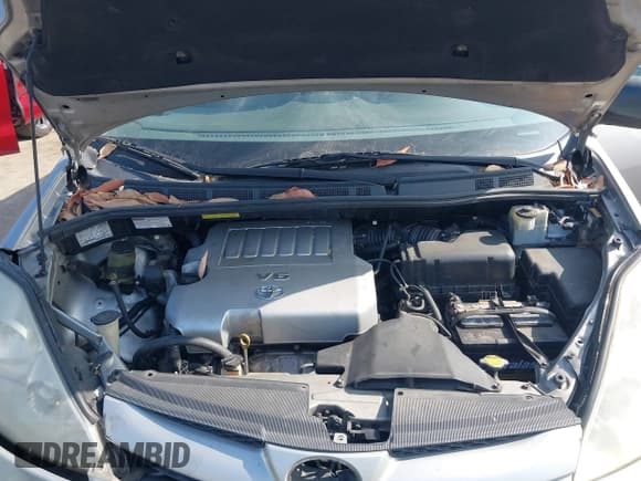 ✅ 2008 Toyota Sienna CE • VIN: 5TDZK23C38S224889 • Lot: 42652031. Listed on IAAI with 189,435 mi. Free auction sales archive from the USA and detailed vehicle history report at DreamBid. Image 10.