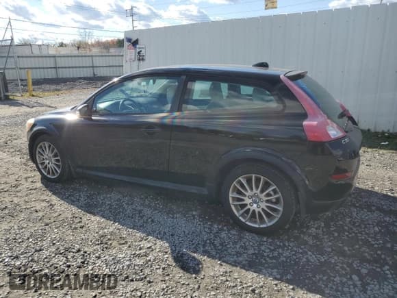 ✅ 2011 Volvo C30 • VIN: YV1672MK4B2203004 • Lot: 78787964. Wystawiony na Copart z przebiegiem 112 484 mil. Bezpłatny archiwum sprzedaży aukcyjnych z USA i szczegółowy raport historii pojazdu na DreamBid. Zdjęcie 2.