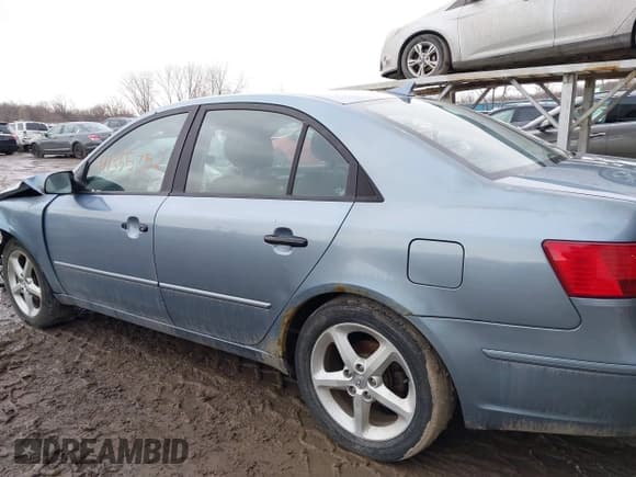 ✅ 2010 Hyundai Sonata GLS • VIN: 5NPET4AC5AH656485 • Лот: 41355752. Опубликован ранее на IAAI с пробегом Не указан. Бесплатный доступ к архиву аукционных продаж из США и подробный отчёт об истории автомобиля на DreamBid. Изображение 14.