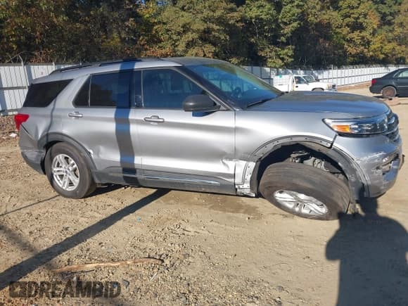 ✅ 2023 Ford Explorer XLT • VIN: 1FMSK7DH0PGB91041 • Lot: 43523330. Listed on IAAI with 72,841 mi. Free auction sales archive from the USA and detailed vehicle history report at DreamBid. Image 13.