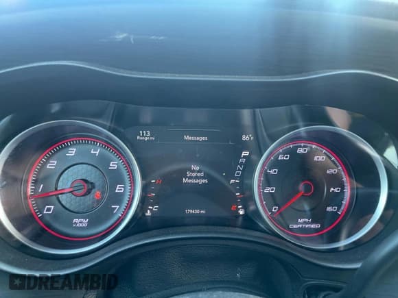 ✅ 2018 Dodge Charger Police • VIN: 2C3CDXKT6JH203719 • Lot: 86894465. Wystawiony na Copart z przebiegiem 179 430 mil. Bezpłatny archiwum sprzedaży aukcyjnych z USA i szczegółowy raport historii pojazdu na DreamBid. Zdjęcie 8.