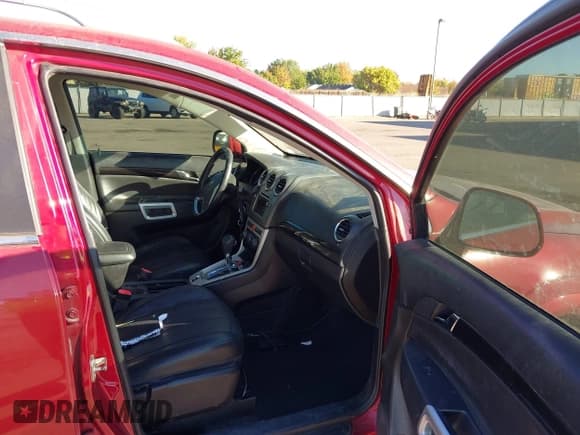 ✅ 2014 Chevrolet Captiva Sport LT • VIN: 3GNAL3EK8ES681801 • Lot: 43401570. Listed on IAAI with 157,256 mi. Free auction sales archive from the USA and detailed vehicle history report at DreamBid. Image 5.