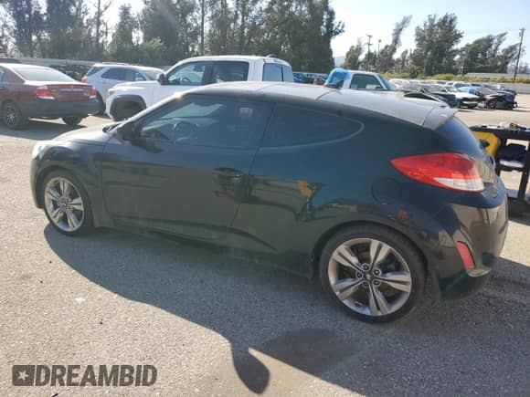2017 Hyundai Veloster z VIN KMHTC6AD7HU316956, wystawiony jako Copart lot #81876095 z przebiegiem 83 047 mil mil oraz Czysty tytuł • Clean title. Historia ofert i sprzedaży dostępna na DreamBid. Obrazek 2.