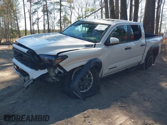 ✅ 2024 Toyota Tacoma TRD Sport Hybrid • VIN: 3TYLC5LN7RT015294 • Lot: 41886724. Listed on IAAI with 157 mi. Free auction sales archive from the USA and detailed vehicle history report at DreamBid. Image 2.