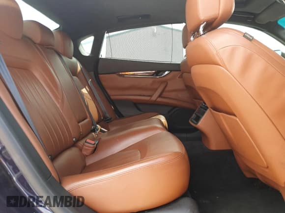 ✅ 2014 Maserati Quattroporte S Q4 • VIN: ZAM56RRA4E1092988 • Lot: 70260235. Wystawiony na Copart z przebiegiem 77 699 mil. Bezpłatny archiwum sprzedaży aukcyjnych z USA i szczegółowy raport historii pojazdu na DreamBid. Zdjęcie 10.