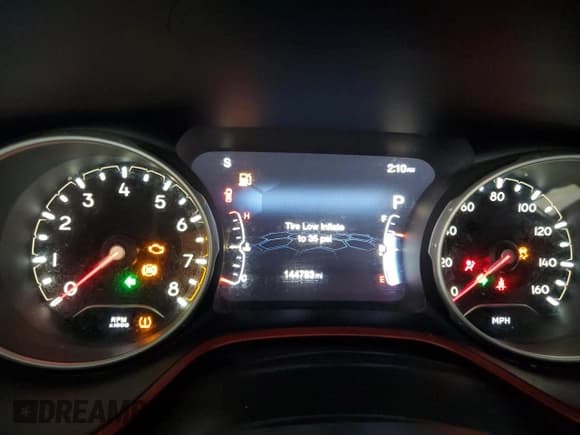 ✅ 2017 Jeep Compass Trailhawk • VIN: 3C4NJDDB4HT606972 • Lot: 85425365. Listed on Copart with 144,783 mi. Free auction sales archive from the USA and detailed vehicle history report at DreamBid. Image 9.