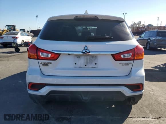 ✅ 2018 Mitsubishi Outlander ES • VIN: JA4AP3AU5JZ024238 • Lot: 92053025. Listed on Copart with 96,194 mi. Free auction sales archive from the USA and detailed vehicle history report at DreamBid. Image 6.