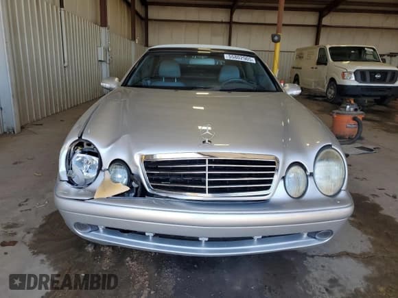 ✅ 2002 Mercedes-Benz CLK 320/430 • VIN: WDBLK70G92T123342 • Lot: 55802905. Listed on Copart with 93,991 mi. Free auction sales archive from the USA and detailed vehicle history report at DreamBid. Image 5.