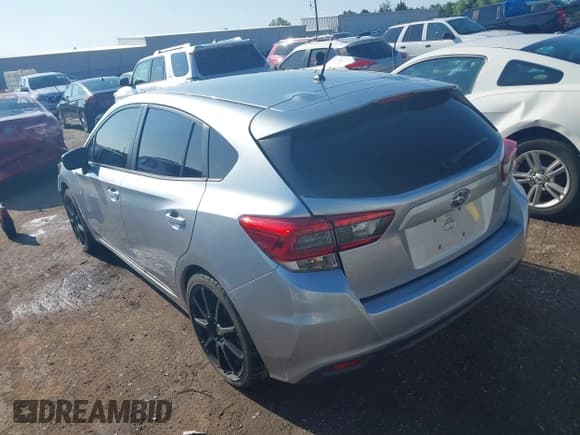 ✅ 2020 Subaru Impreza • VIN: 4S3GTAB62L3710372 • Lot: 42401089. Listed on IAAI with 36,571 mi. Free auction sales archive from the USA and detailed vehicle history report at DreamBid. Image 3.