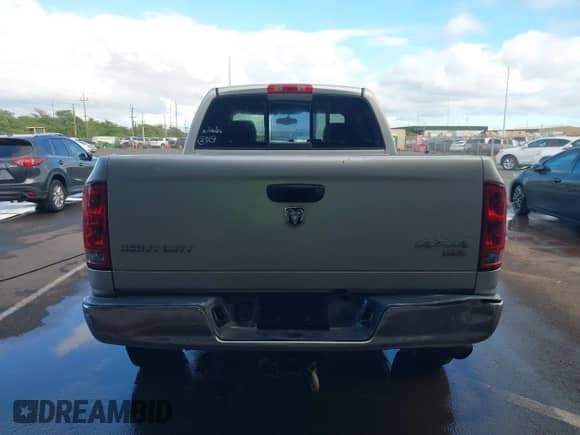 2005 Dodge 3500 SLT z VIN 3D7LS38C15G791333, wystawiony jako IAAI lot #40892553 z przebiegiem 188 933 mil mil oraz . Historia ofert i sprzedaży dostępna na DreamBid. Obrazek 16.