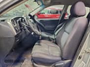 ✅ 2003 Toyota Matrix XR • VIN: 2T1KR32E83C164325 • Lot: 95210705. Listed on Copart with 212,697 mi. Free auction sales archive from the USA and detailed vehicle history report at DreamBid. Image 7.