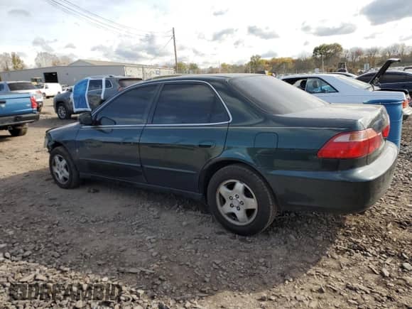 2000 Honda Accord EX с VIN 1HGCG1652YA084041, выставлен на аукционе Copart как лот 90147245 с пробегом 143 776 миль миль и Списание • Salvage title. История ставок и продаж доступна на DreamBid. Изображение 2.