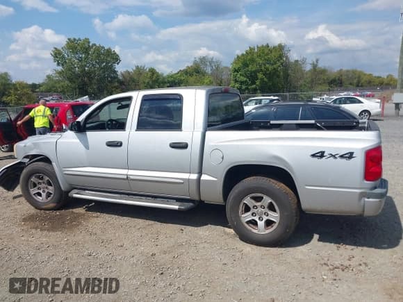 ✅ 2005 Dodge Dakota SLT • VIN: 1D7HW48N05S231376 • Lot: 43219740. Listed on IAAI with Not provided. Free auction sales archive from the USA and detailed vehicle history report at DreamBid. Image 15.