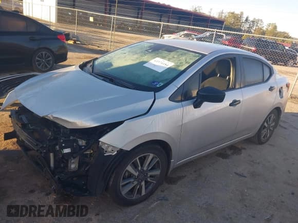 ✅ 2023 Nissan Versa S • VIN: 3N1CN8DV1PL824379 • Lot: 43374184. Wystawiony na IAAI z przebiegiem 99 285 mil. Bezpłatny archiwum sprzedaży aukcyjnych z USA i szczegółowy raport historii pojazdu na DreamBid. Zdjęcie 2.