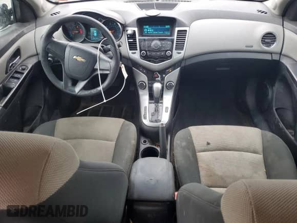 2012 Chevrolet Cruze LS with VIN 1G1PC5SH3C7189124, listed as a Copart auction lot 83810175 with 270,184 mi miles and Salvage title. Bid and sale history available at DreamBid. Image 8.