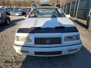 ✅ 1993 Chrysler LeBaron • VIN: 1C3XU4534PF654847 • Lot: 84391684. Wystawiony na Copart z przebiegiem 129 520 mil. Bezpłatny archiwum sprzedaży aukcyjnych z USA i szczegółowy raport historii pojazdu na DreamBid. Zdjęcie 5.